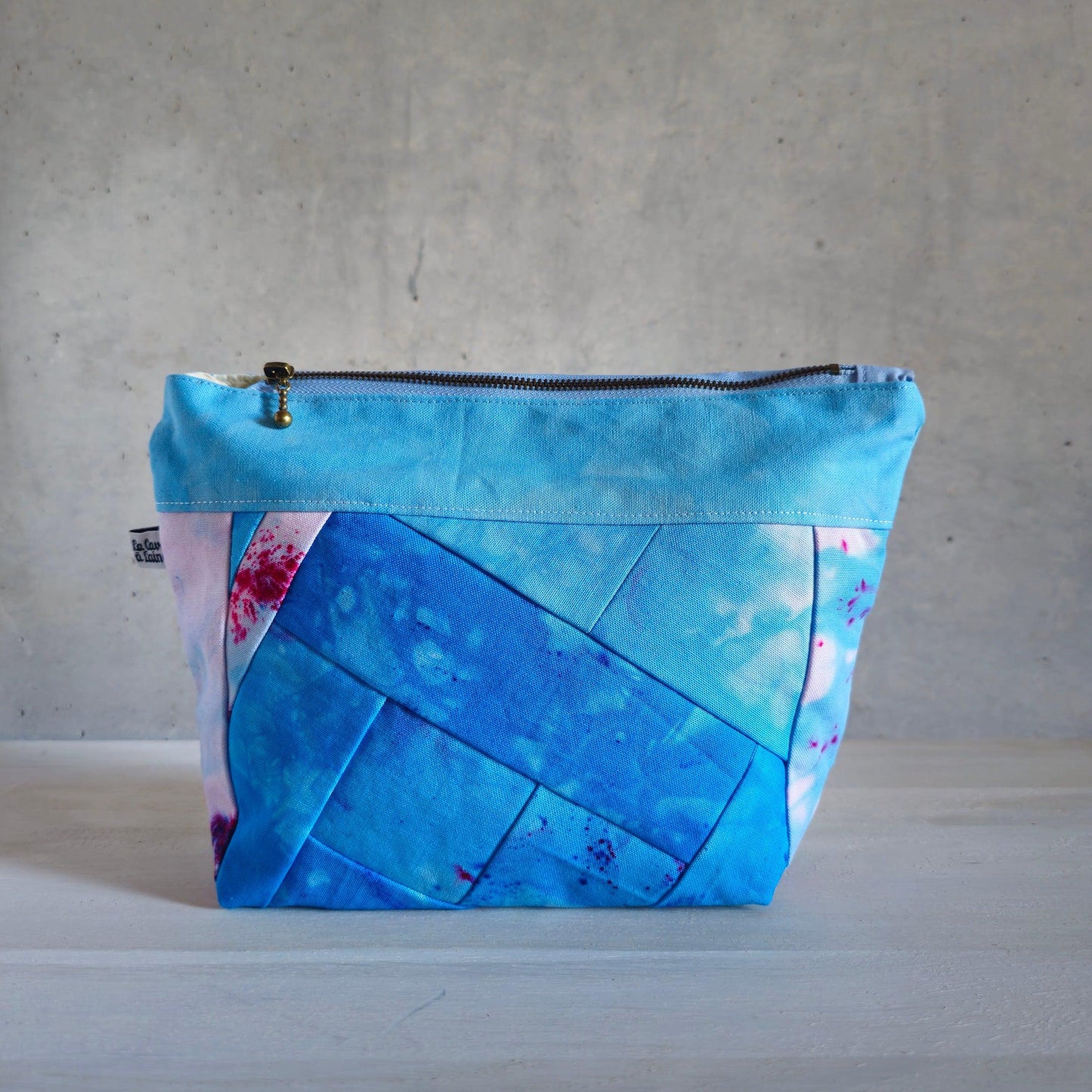 Patchwork Pouch Dama - Sky Blue-La Cave à Laine