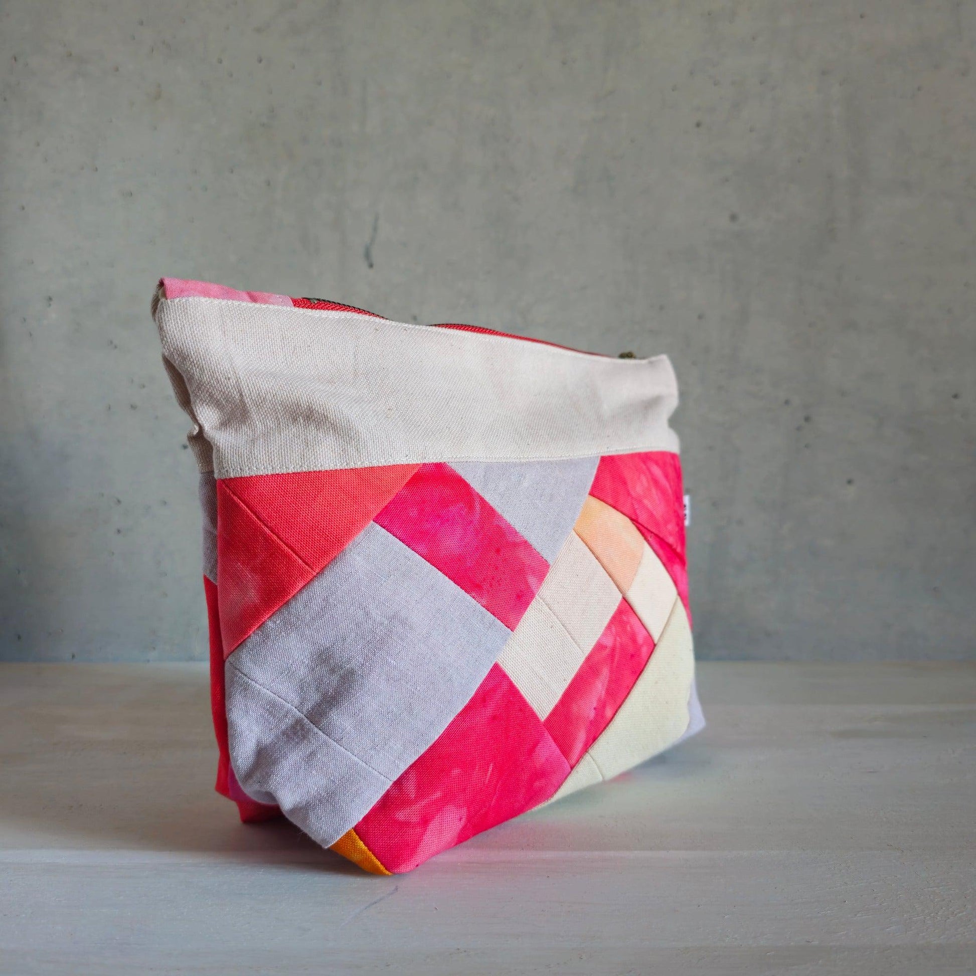 Patchwork Pouch Dama - Red-La Cave à Laine