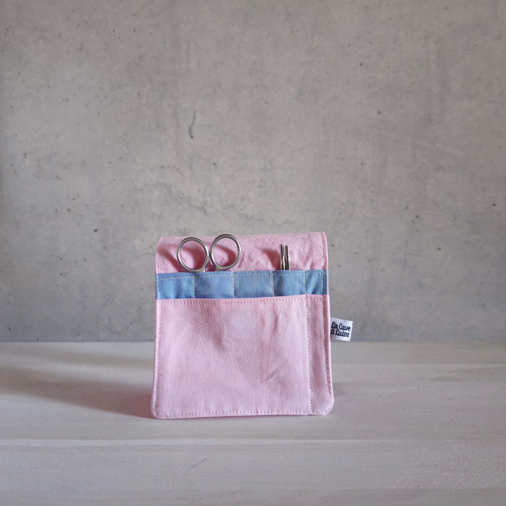 Travel Pouch - Fuchsia & Light Pink-La Cave à Laine